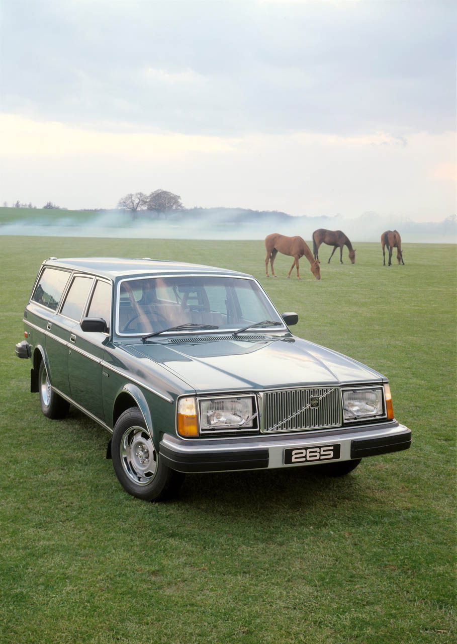 6180 Volvo 265 GLE