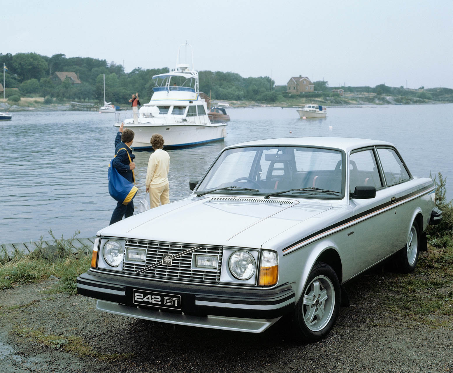 6234 Volvo 242 GT