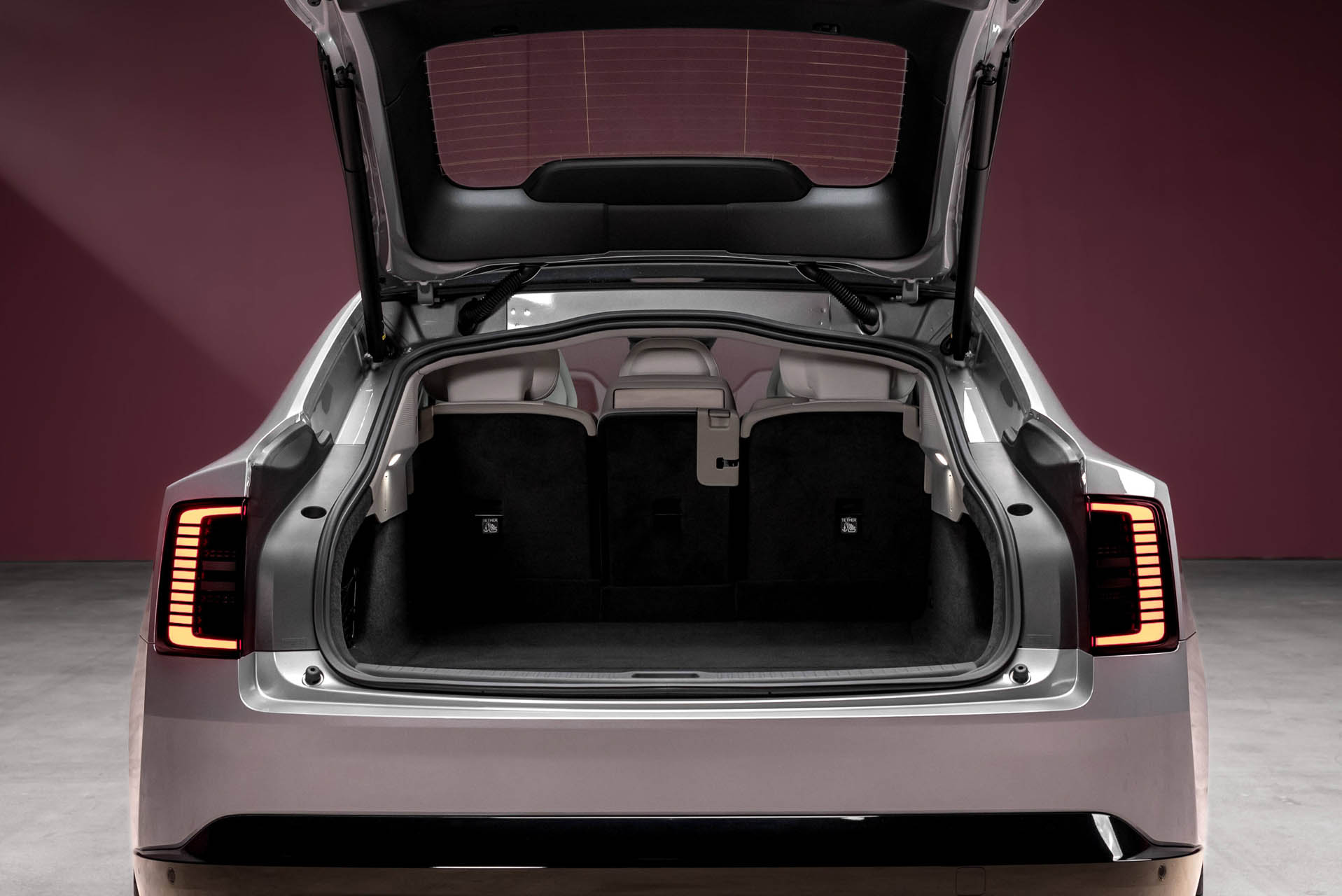 342403 Volvo ES90 Exterior