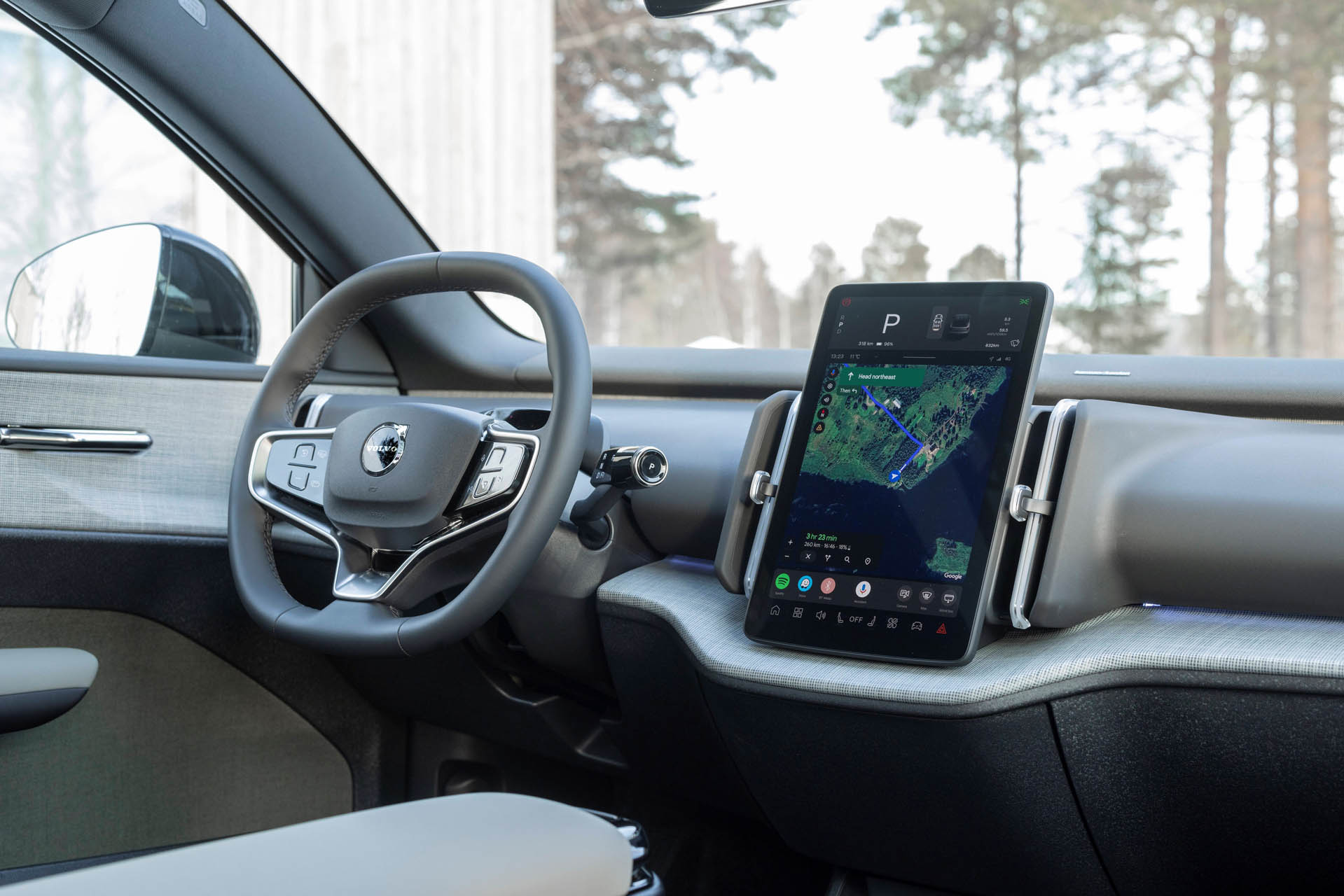 Volvo EX30 Cross Country 19