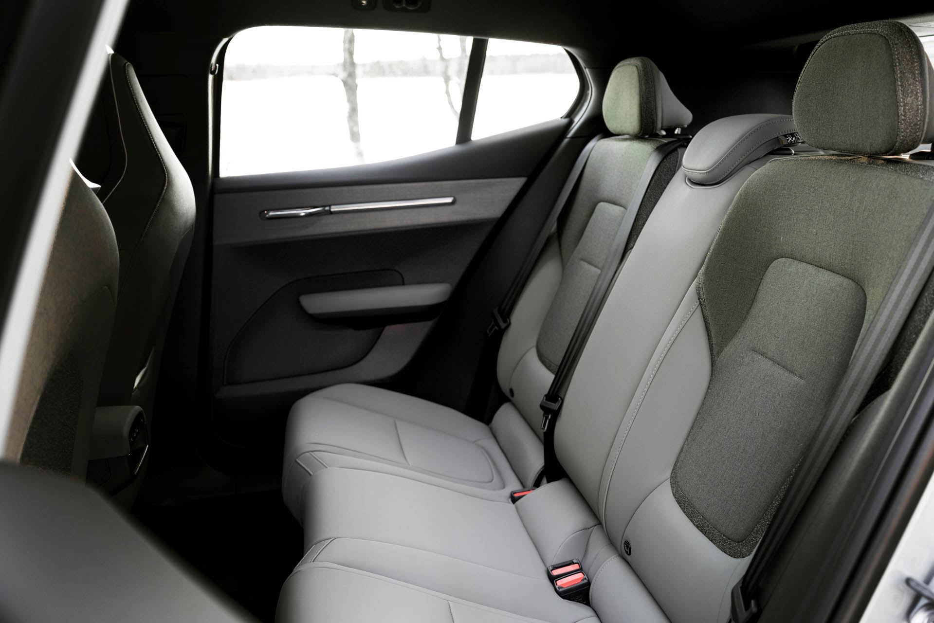 Volvo EX30 Cross Country 30