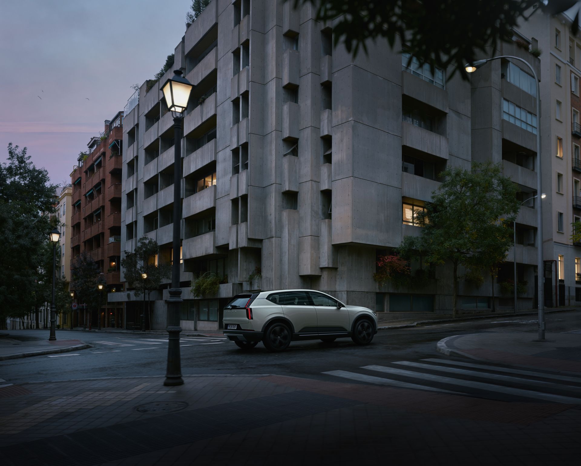 Volvo EX60 12