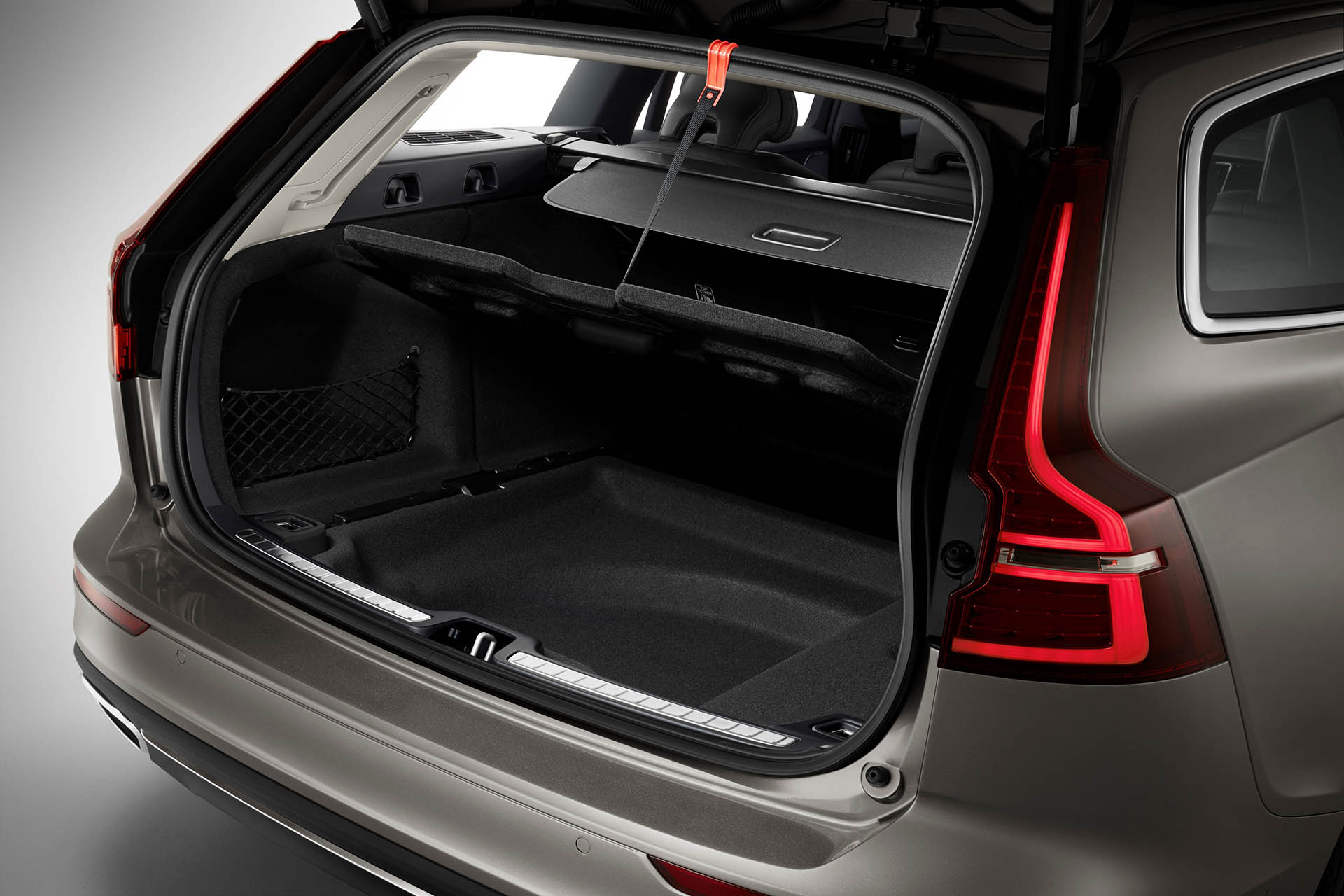 volvov60-2018x