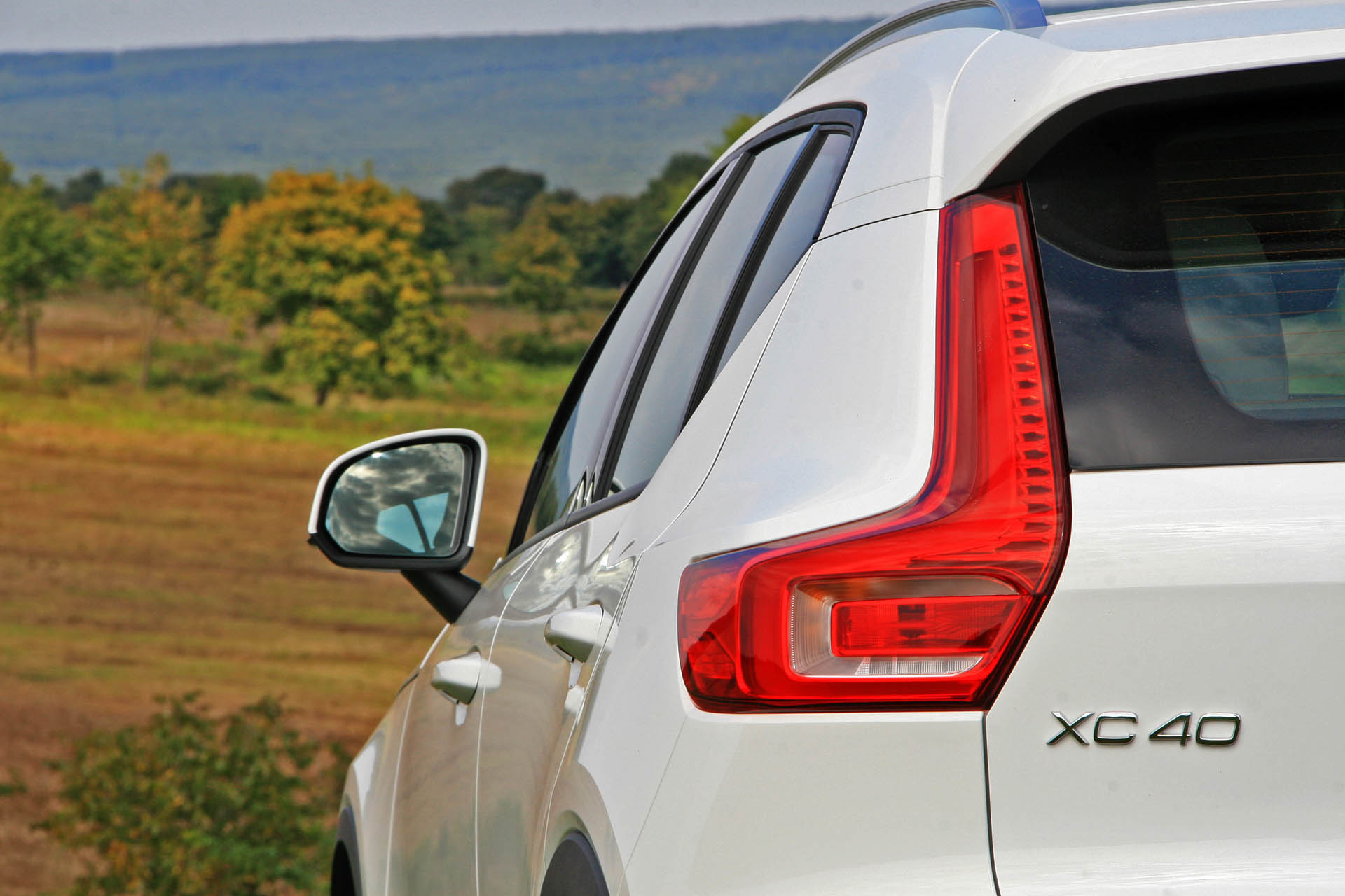volvoxc40t3momentum2018dzs