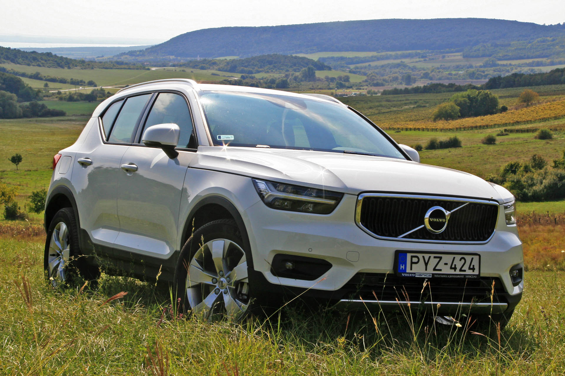 volvoxc40t3momentum2018p