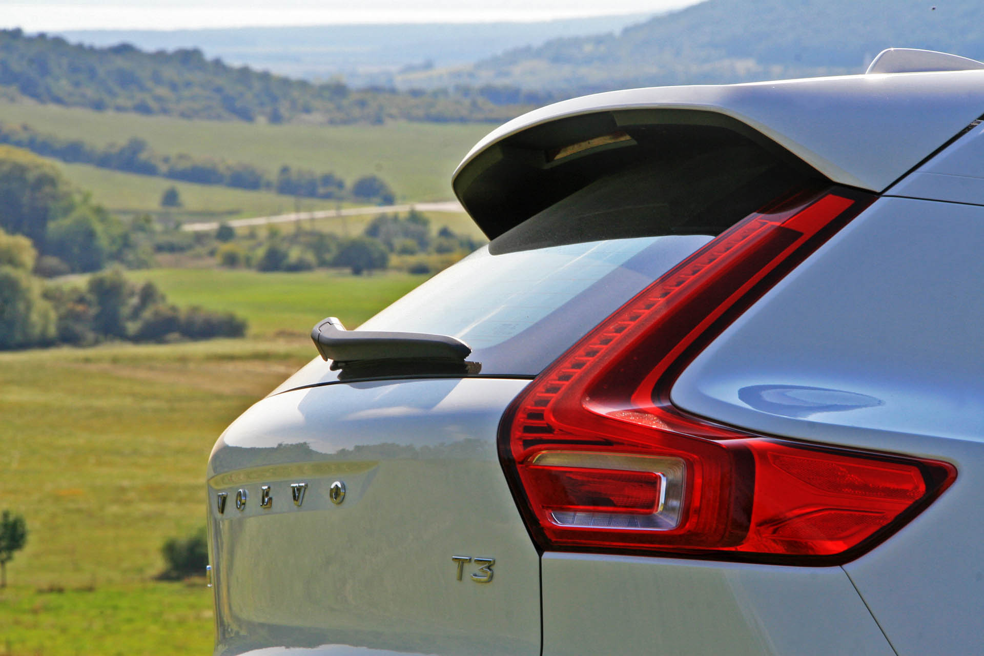 volvoxc40t3momentum2018t