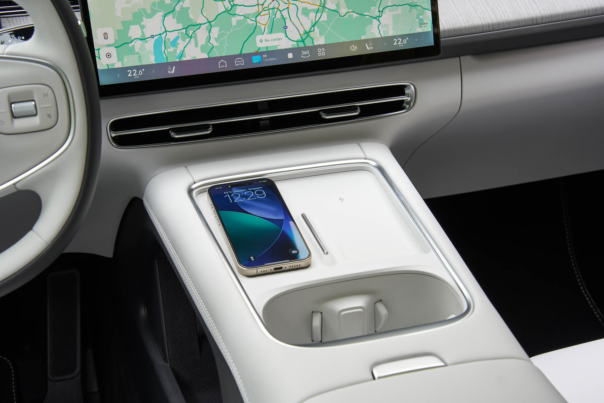 XPENG G6 050