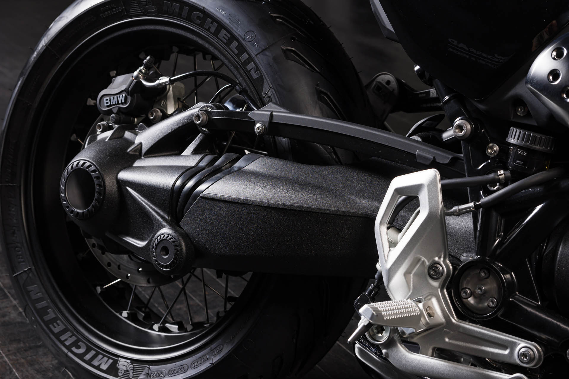 BMW R12 nineT 11