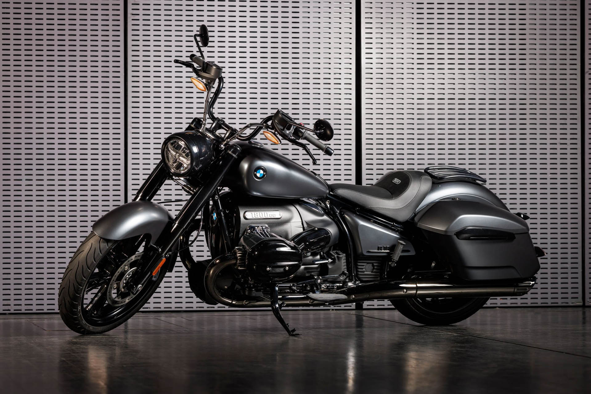 bmw r18 roctane 12