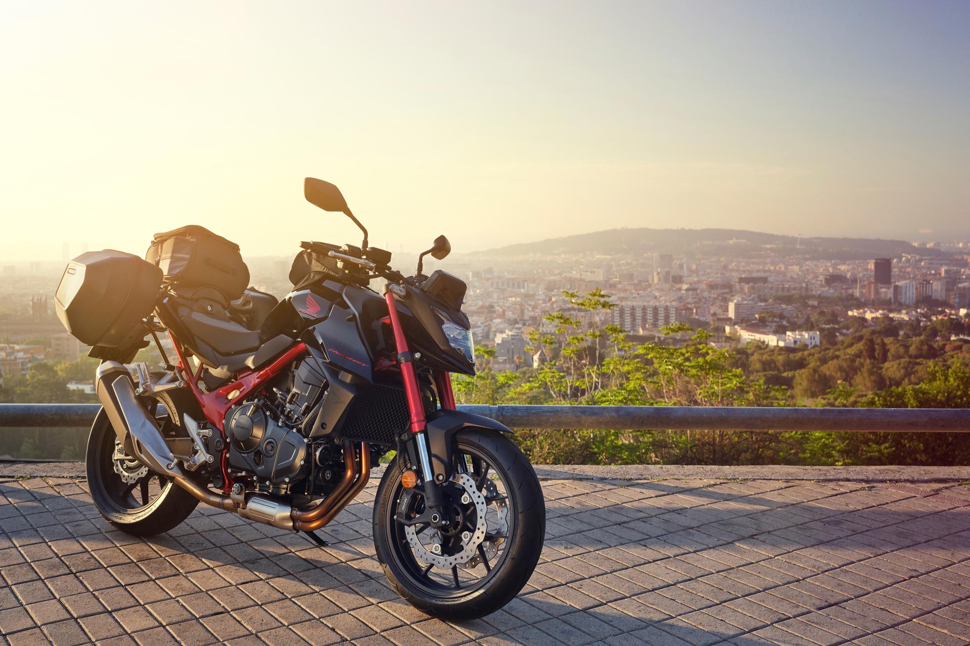 23YM HONDA CB750 HORNET4