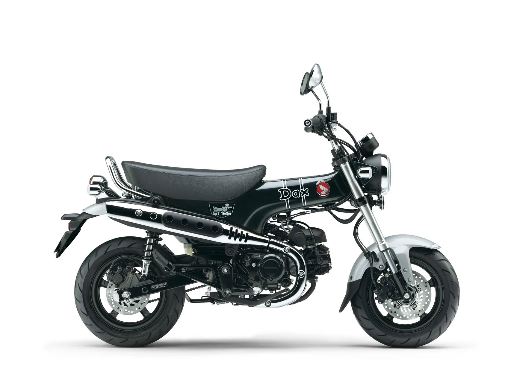 Honda ST125 DAX 2025 02